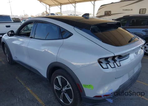 2021 Ford Mustang Mach-E Select z USA, uszkodzony, nr VIN 3FMTK1RM3MMA43376